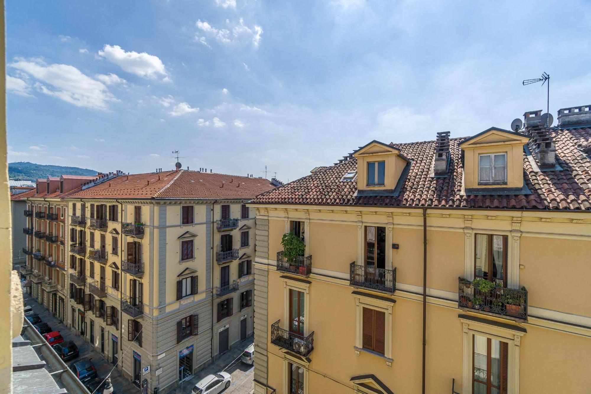 都灵Casa Valeggio Attic Apt Few Steps From Porta Nuova公寓 外观 照片