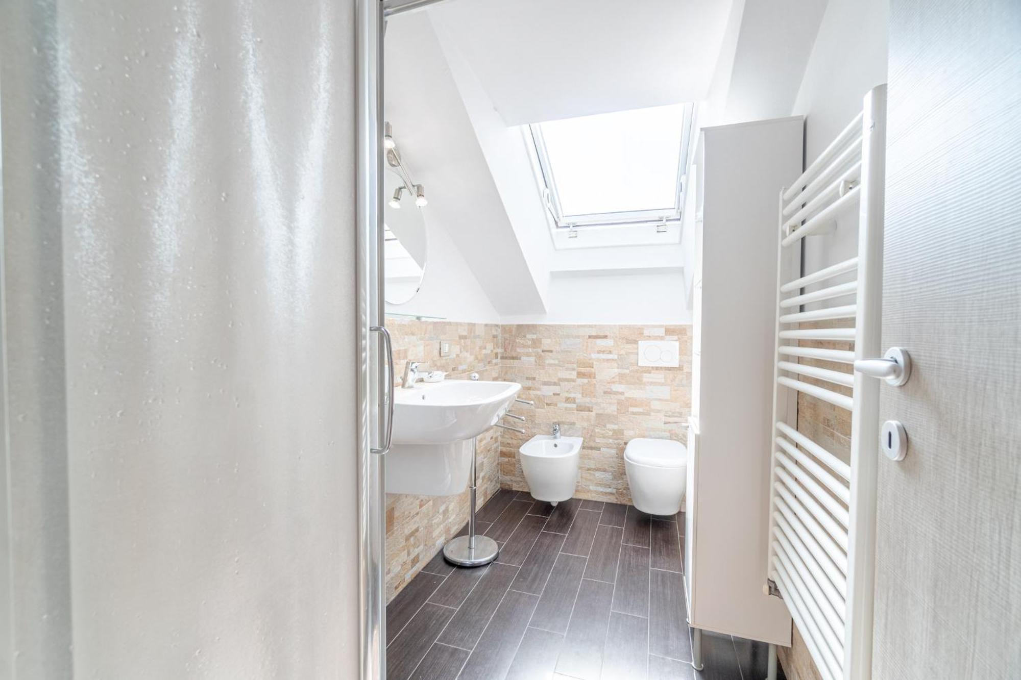 都灵Casa Valeggio Attic Apt Few Steps From Porta Nuova公寓 外观 照片